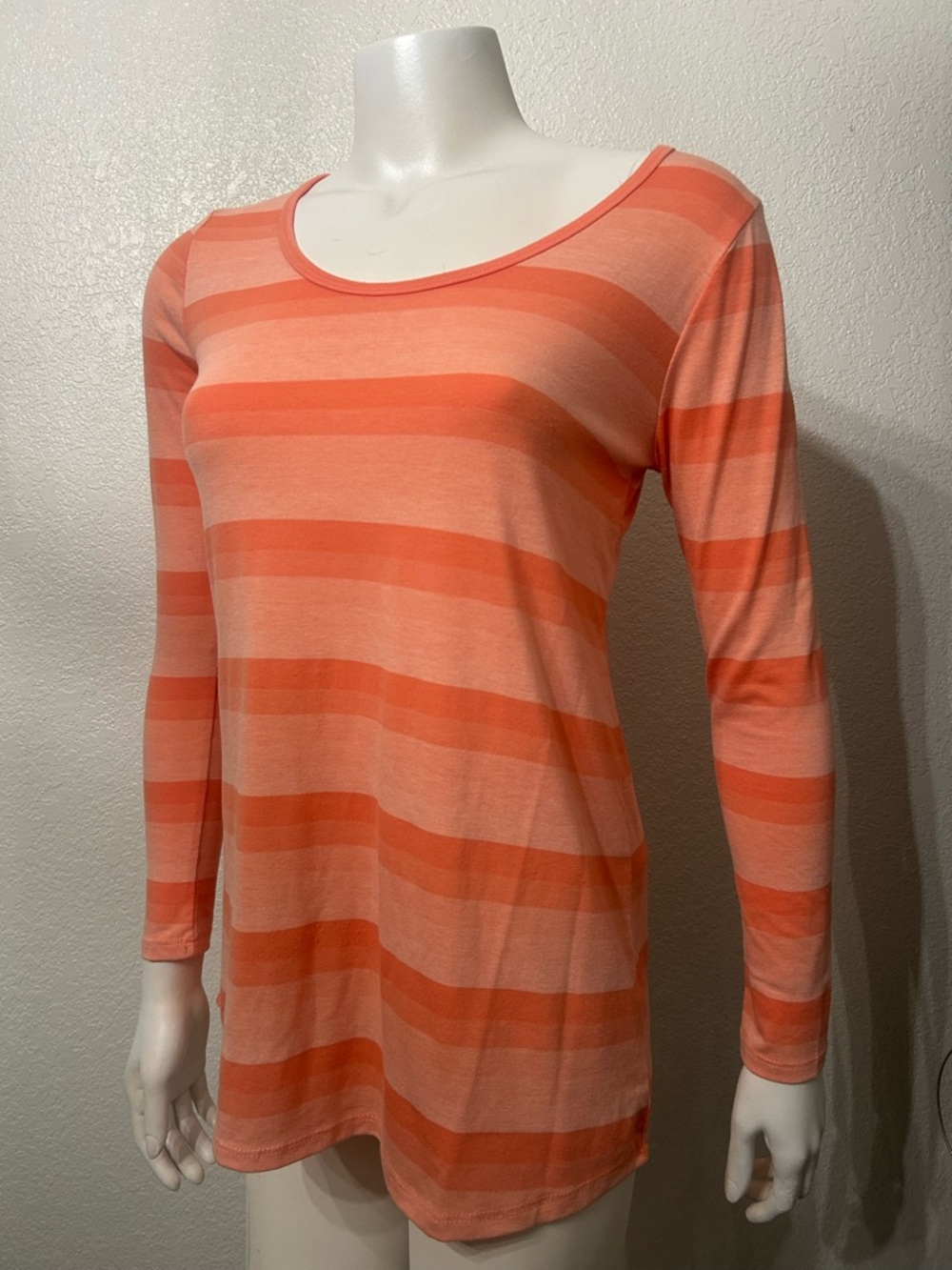 NWT LuLaRoe Lynnae Shades Of Orange Striped Long-Sleeve Top